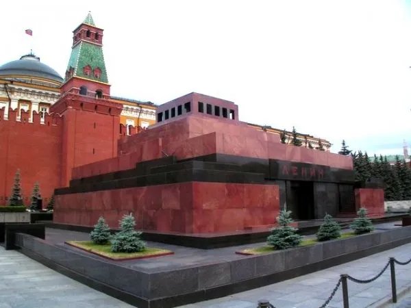 История и тайны мавзолея Ленина