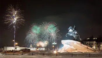 Новогодние каникулы в Санкт-Петербурге